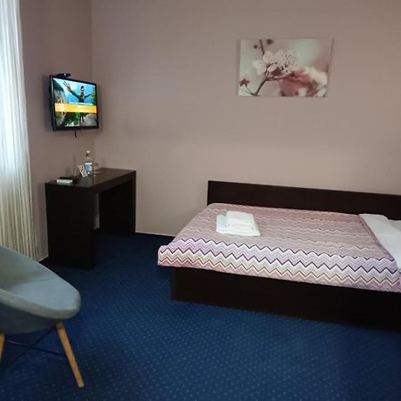 Gosudar Hotel Kropyvnytskyi Exterior photo