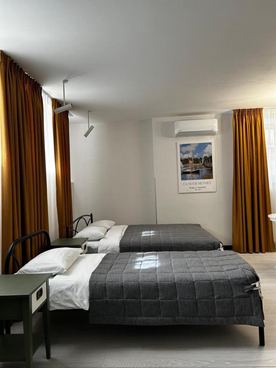 Gosudar Hotel Kropyvnytskyi Exterior photo