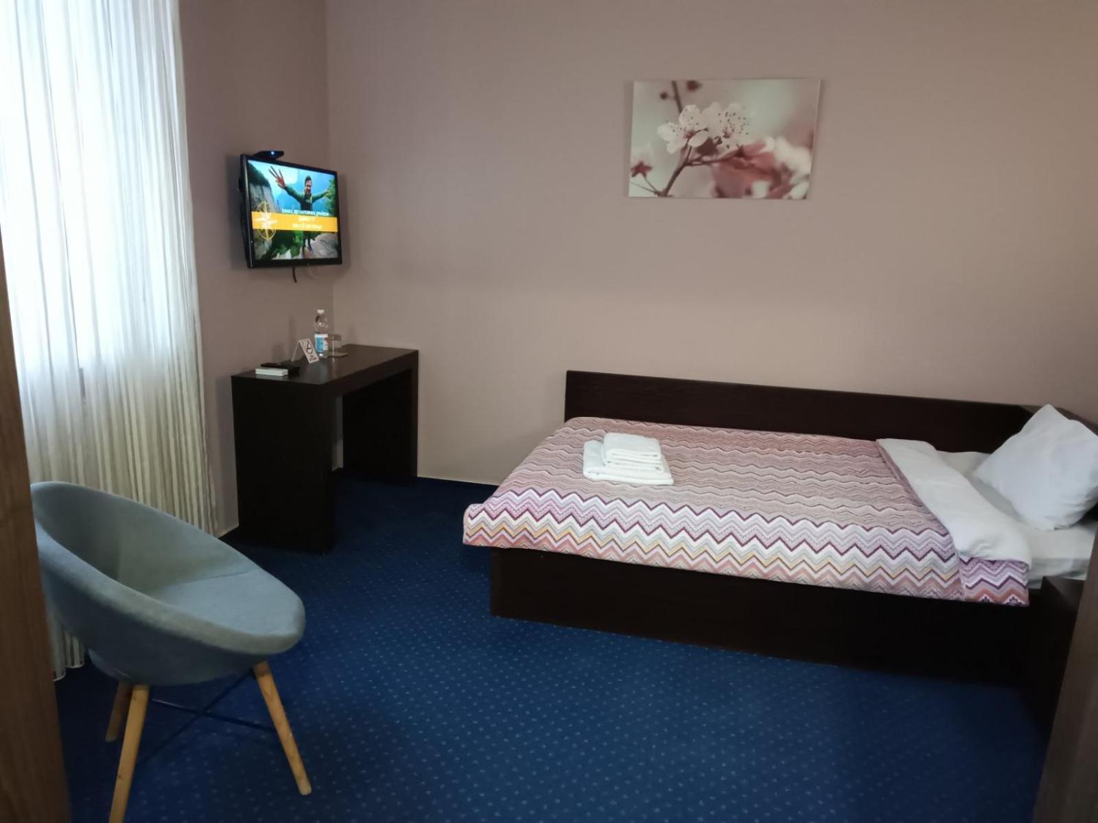 Gosudar Hotel Kropyvnytskyi Exterior photo
