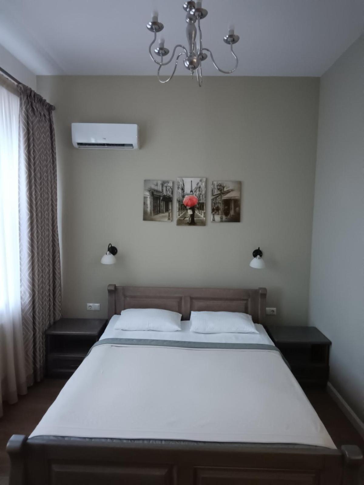 Gosudar Hotel Kropyvnytskyi Exterior photo