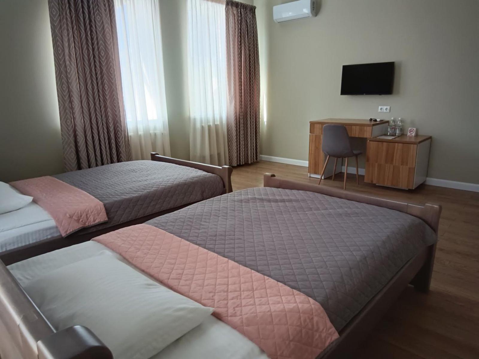 Gosudar Hotel Kropyvnytskyi Exterior photo